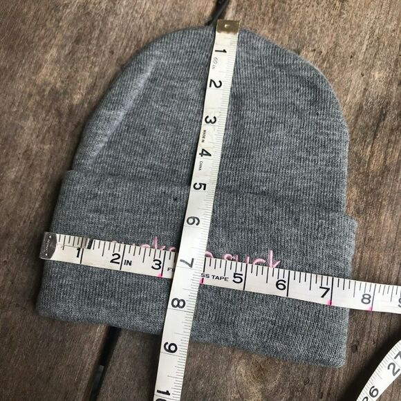 Sucks To Suck Womens Hat One Size Watch Cap Boggan Toboggan Gray Grey Pink NEW - Picture 3 of 4